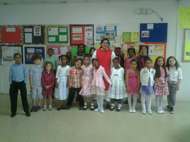  Coro infantil que formo en el Monasterio Espanol